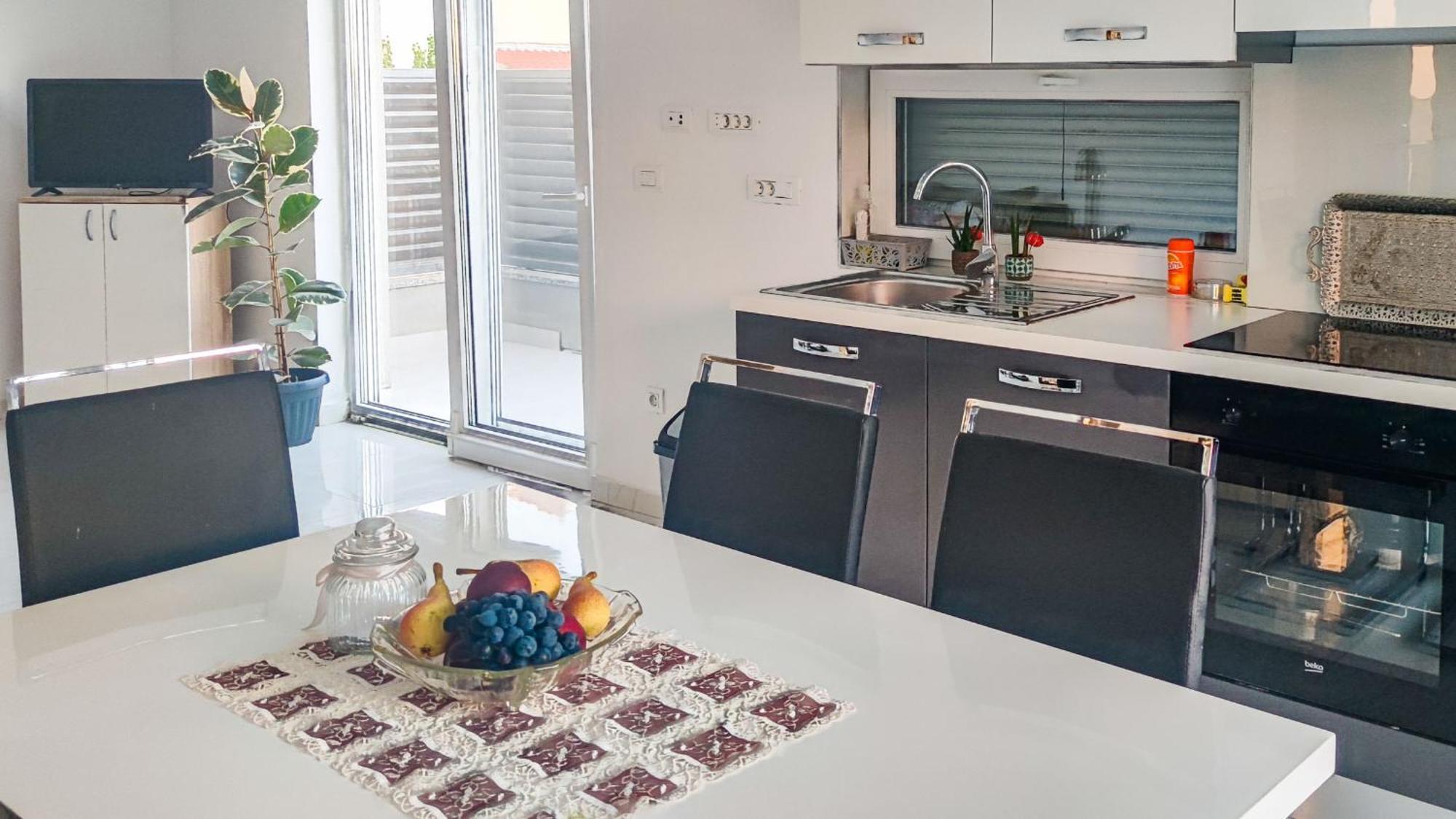 Km Exclusive Apartments Zadar Exteriör bild